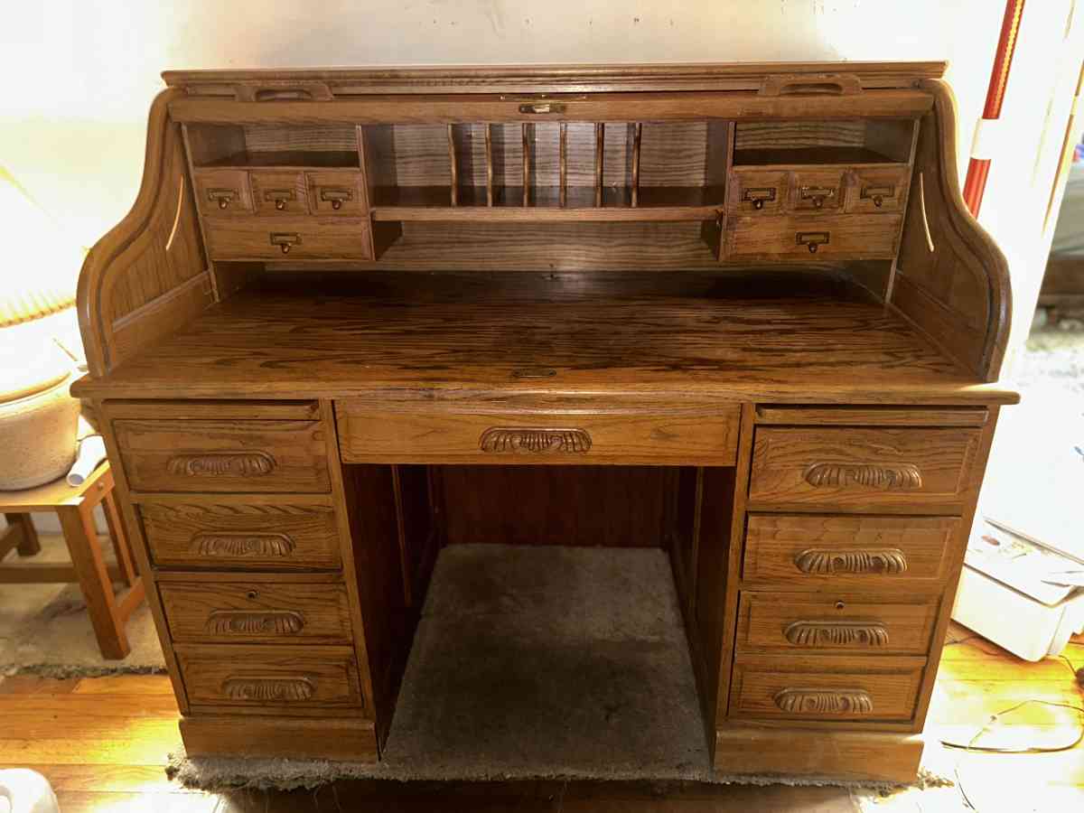 Vintage RollTop Desk with Chair - Pico Rivera, California