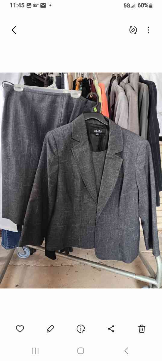 Womens Kasper Blazers - Edinburg, Texas - FleaMarketBay