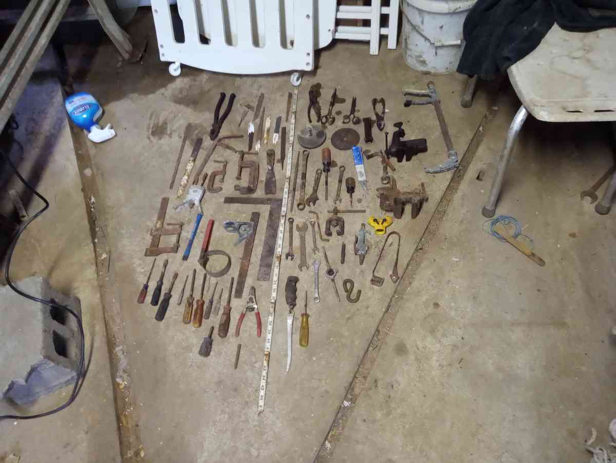 random vintage and some antique tools - Bacliff, Texas - FleaMarketBay
