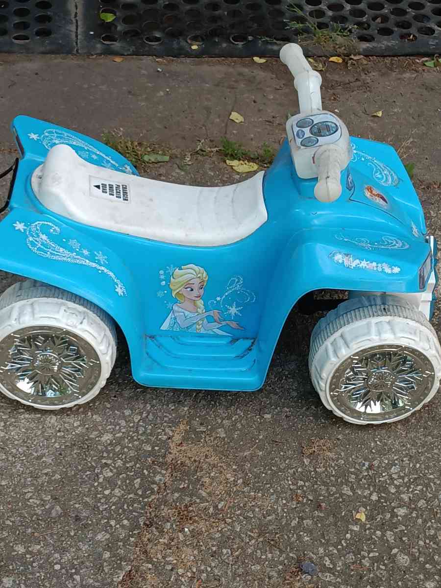 a frozen fourwheel as is 20 - Winston Salem, North Carolina - FleaMarketBay