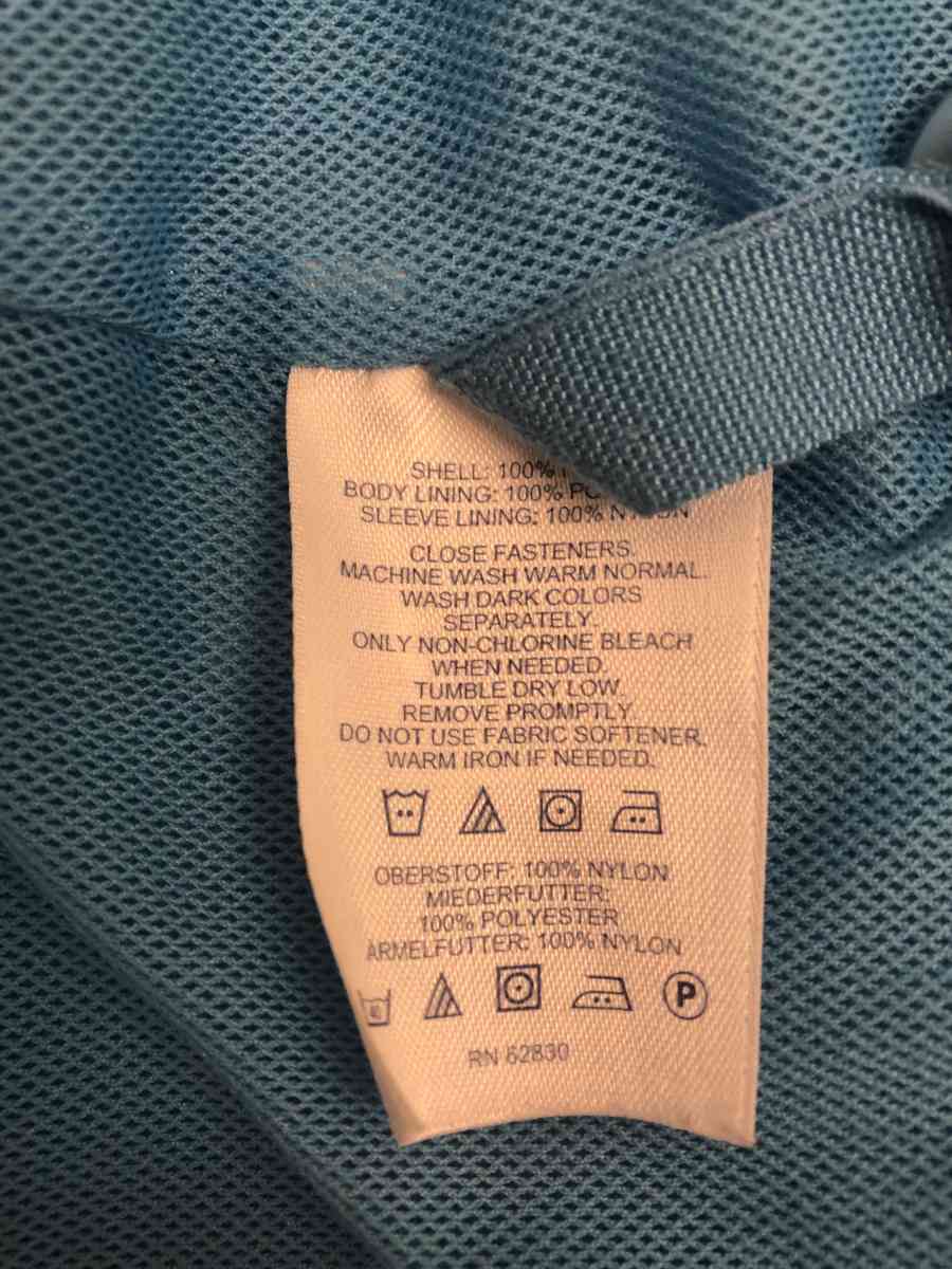 Lands End Womans Windbreaker size M - Bolingbrook, Illinois - FleaMarketBay