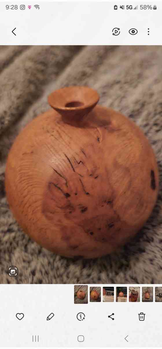 very beautiful vases - Alicia, Arkansas - FleaMarketBay