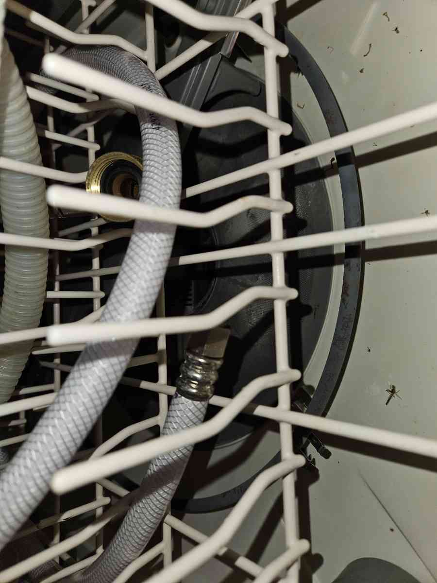 Frigidaire Dishwasher - Mabank, Texas - FleaMarketBay