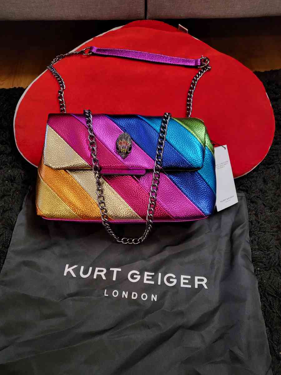 crossbody - Adelanto, California - FleaMarketBay