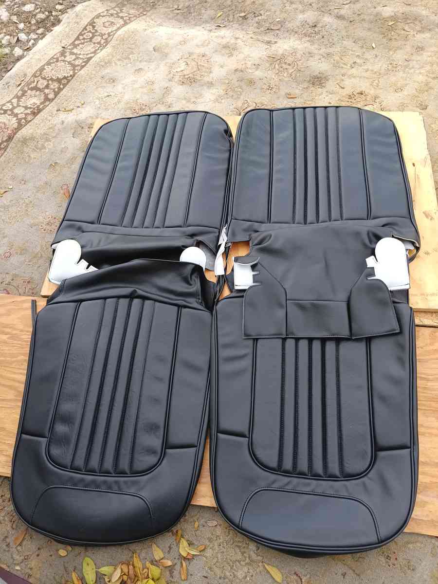 chevelle bucket seats 4 piece - Garland, Texas - FleaMarketBay
