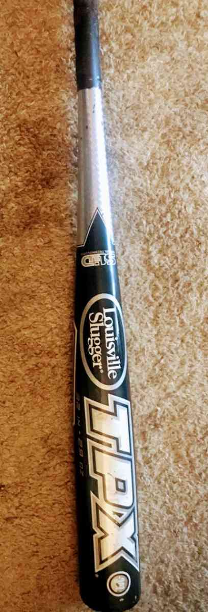TPX Louisville Slugger Baseball bat - Gainesville, Georgia - FleaMarketBay