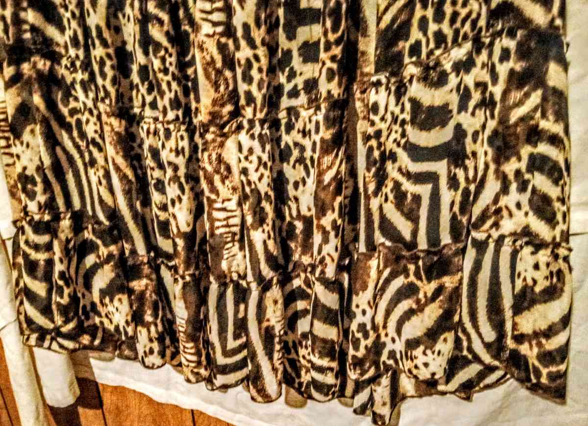 Brown and White Animal Print Skirt - Muldrow, Oklahoma - FleaMarketBay