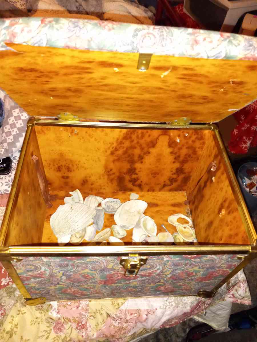 lock box its in good condition - Chuckey, Tennessee - FleaMarketBay