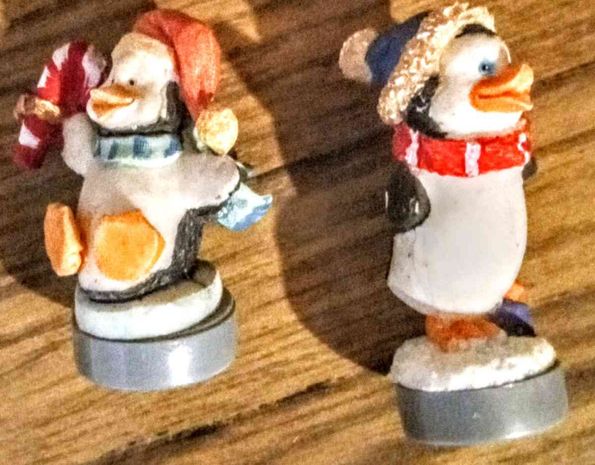 Penguins Musical Skating Pond - Muldrow, Oklahoma - FleaMarketBay