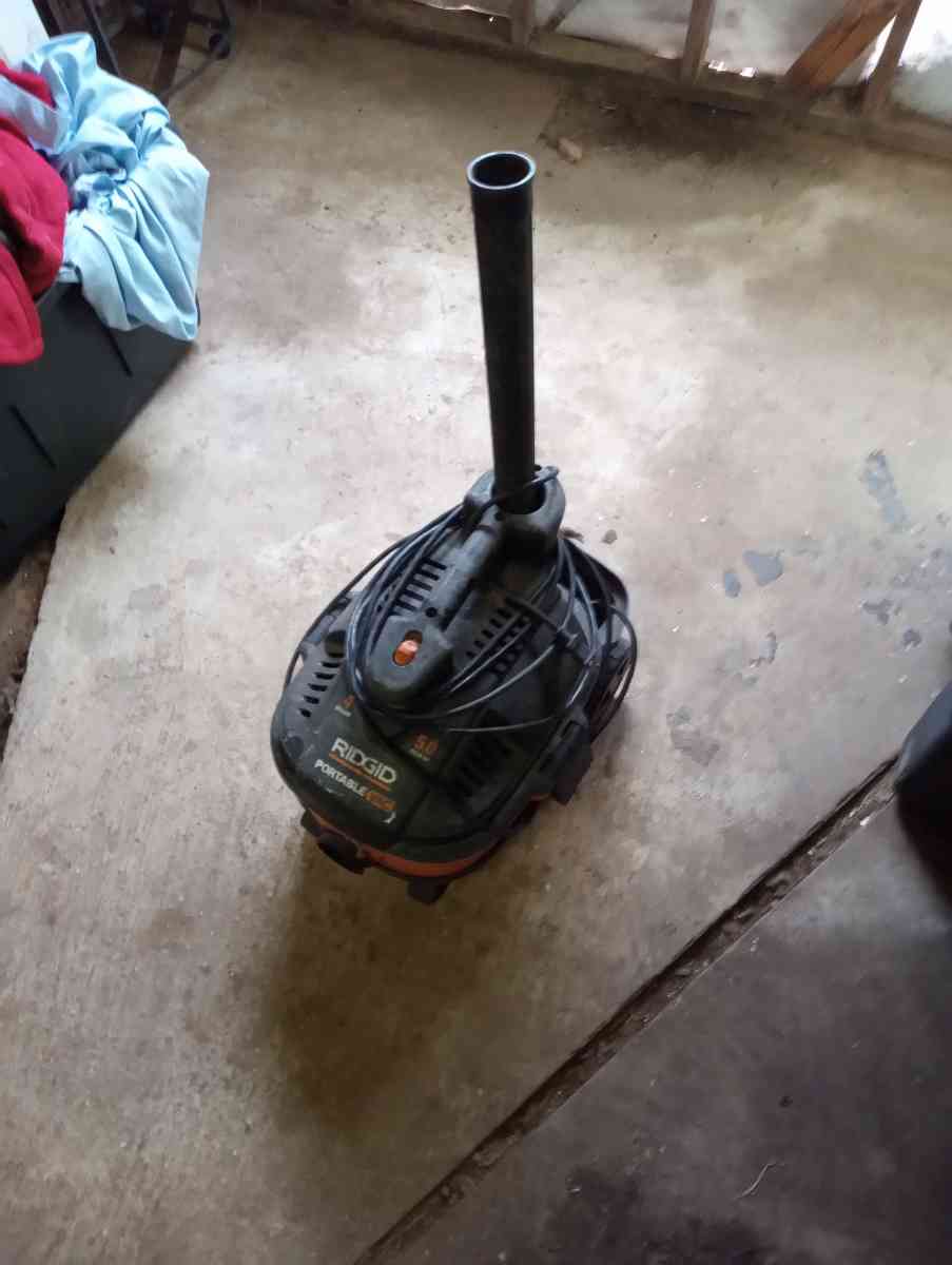 random household items - Bacliff, Texas - FleaMarketBay