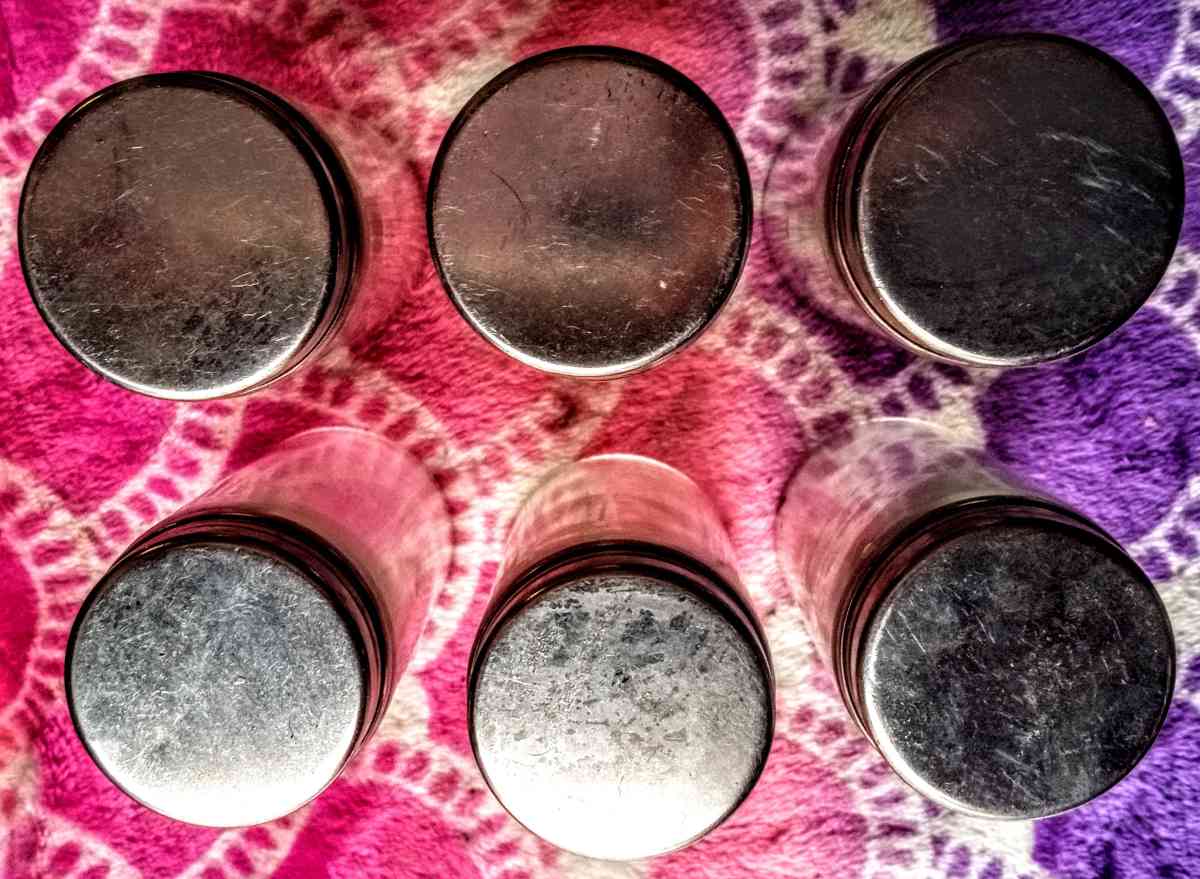 6 Clear Glass Spice Jars with Metal Lids - Muldrow, Oklahoma