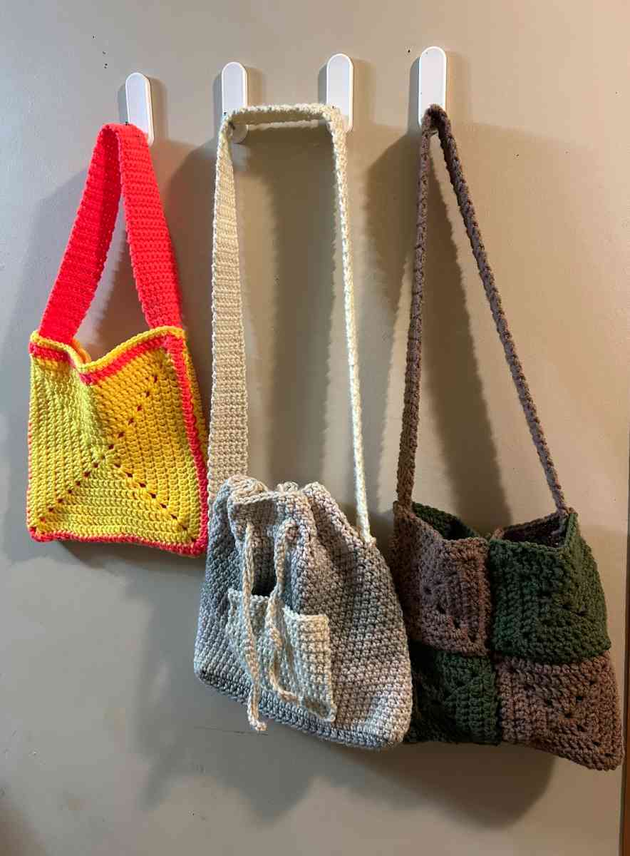handmade crochet bags - Rockford, Illinois - FleaMarketBay