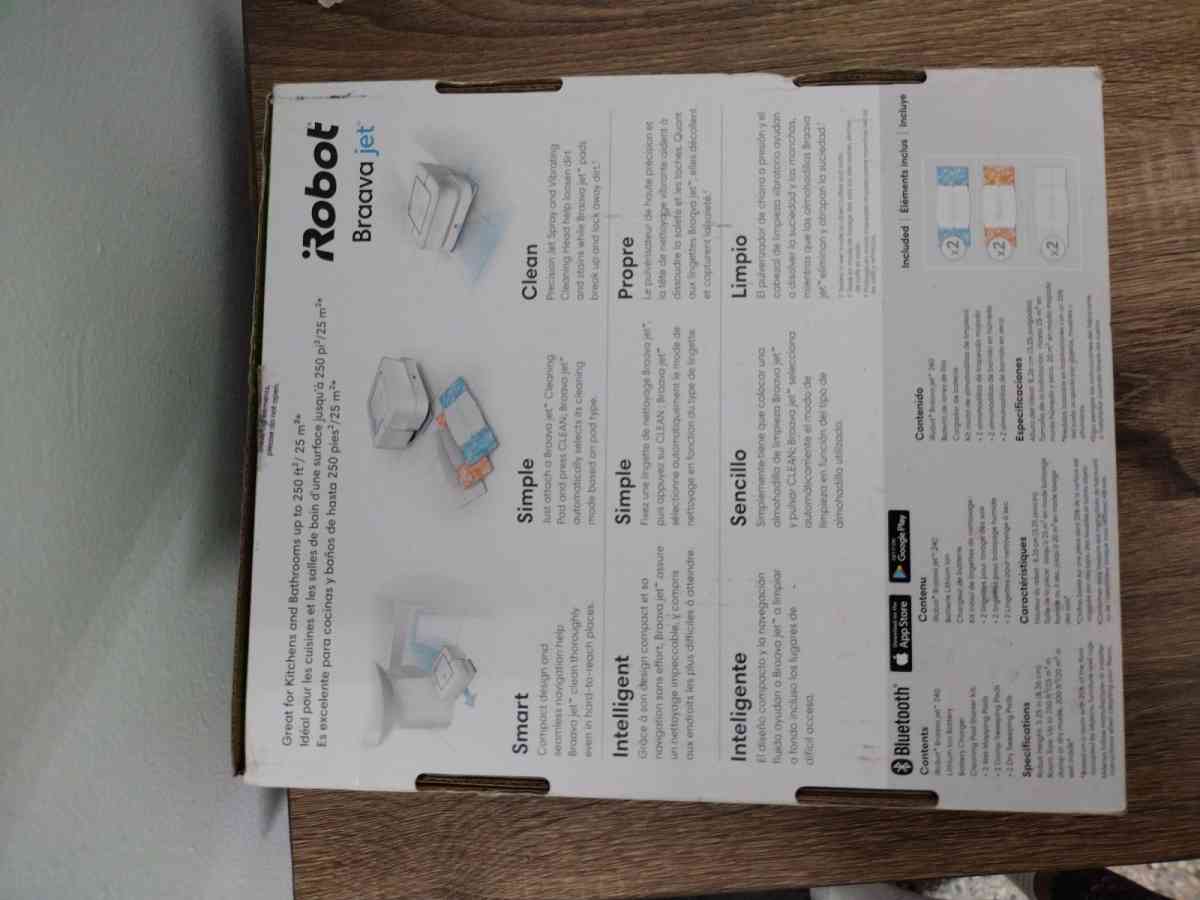 iRobot Braava jet 240 Mop Bundle Set - Jacksonville, Florida - FleaMarketBay