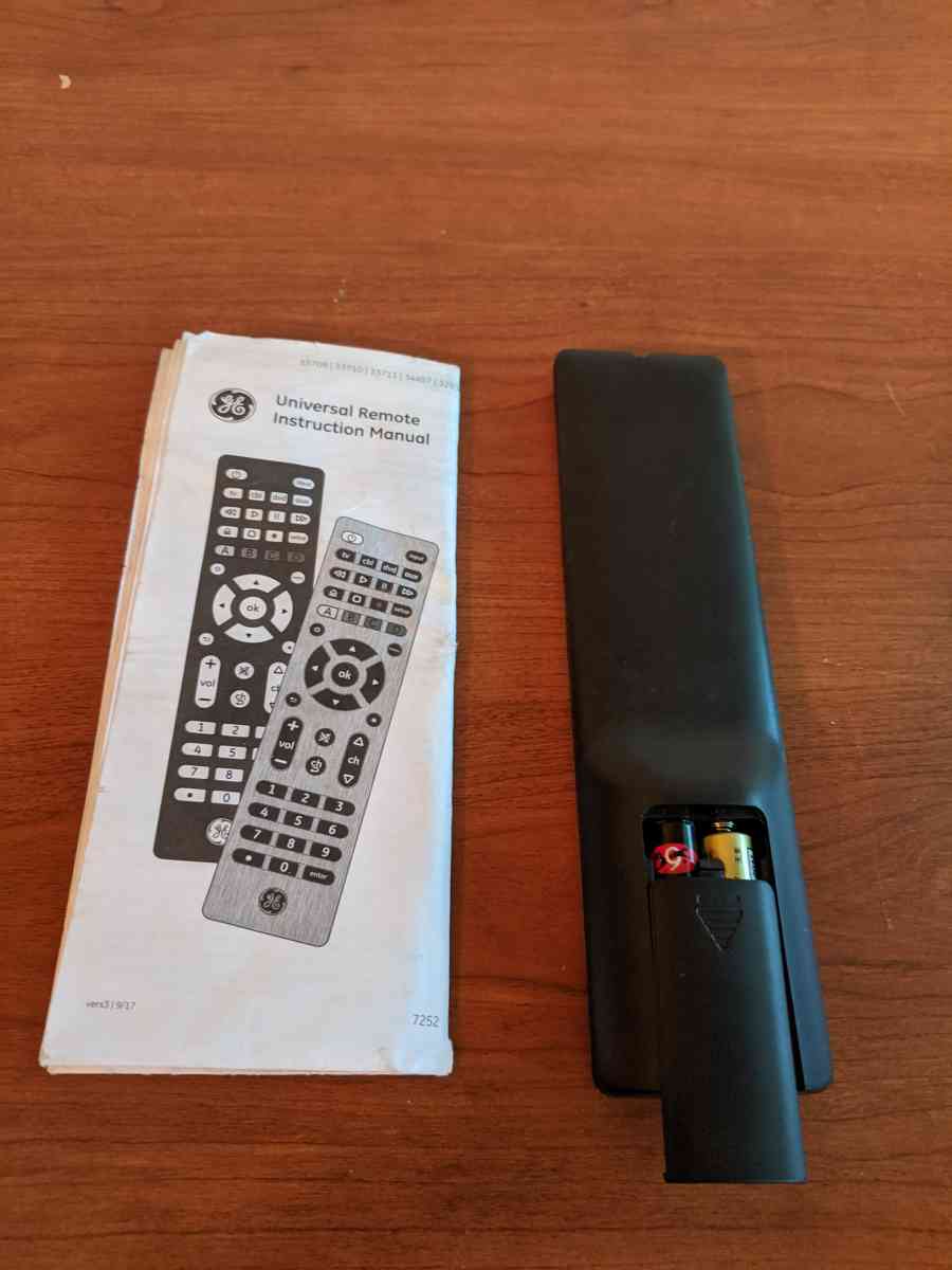 Universal Remote Control - El Centro, California - FleaMarketBay