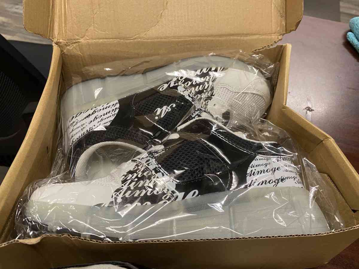 Flashing Led Roller Skate Sneakers - Elizabeth, New Jersey