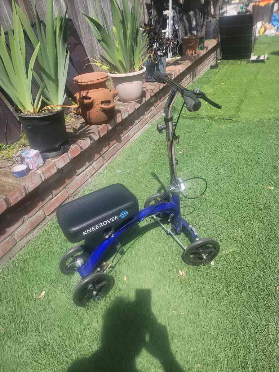 kneerover scutter in new condition - Santa Clara, California