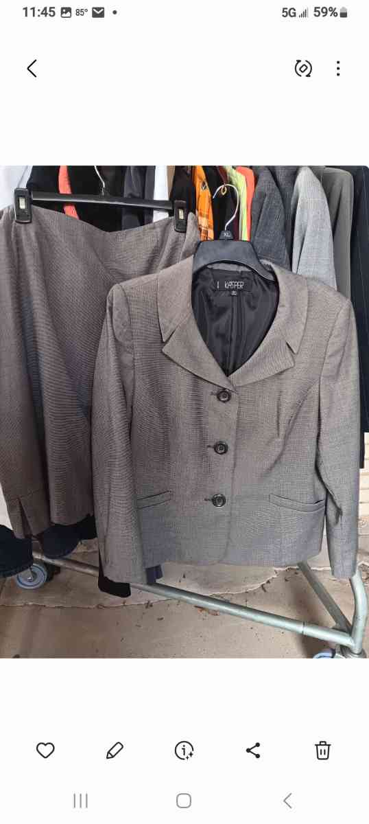 Womens Kasper Blazers - Edinburg, Texas - FleaMarketBay