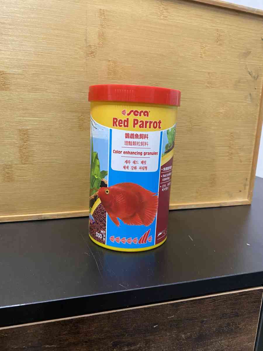 Fish Food to change the color Red Parrot - Elizabeth, New Jersey - FleaMarketBay