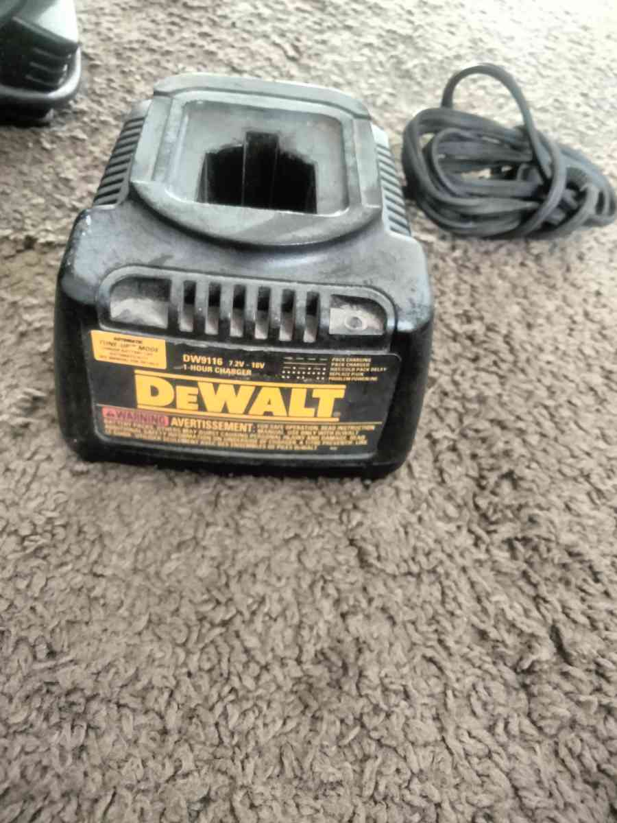 DeWalt drill - Cleveland, Ohio - FleaMarketBay