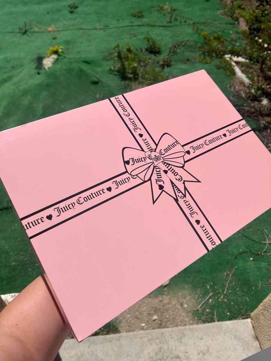 juicy couture matching mini bag gift box set - Chino Hills, California - FleaMarketBay