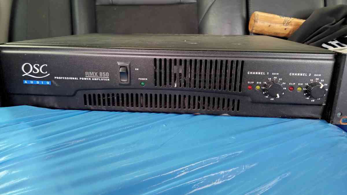 amplifier - Los Angeles, California - FleaMarketBay