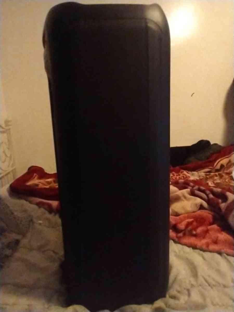 Altec lansing Bluetooth powered speaker - Brooklyn, New York - FleaMarketBay