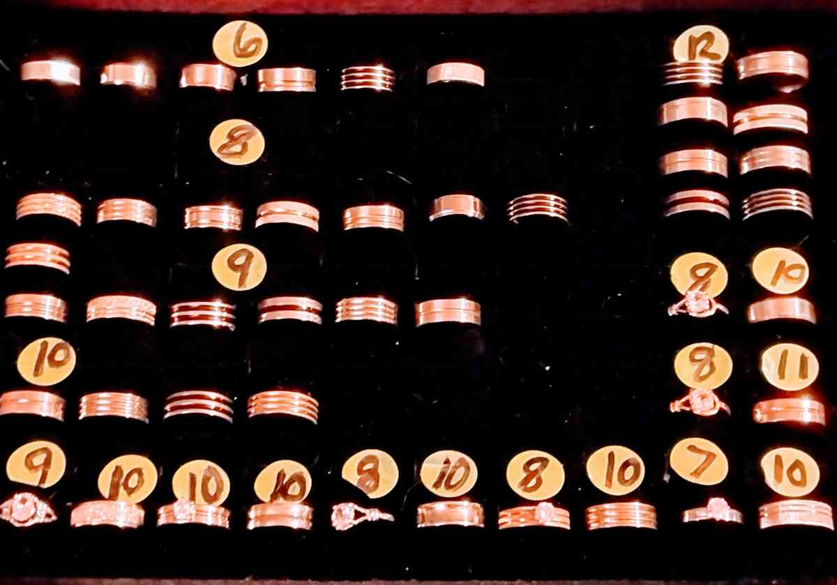 Men womens rings wedding ring sets Necklaces and earings - Hanford, California - FleaMarketBay