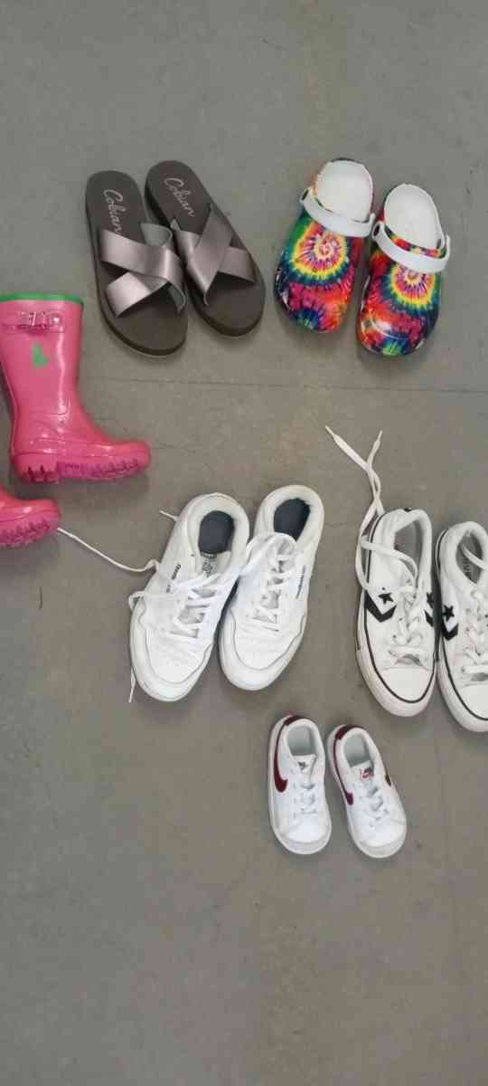 dedicated to resale all this is for you - Belmont, California - FleaMarketBay