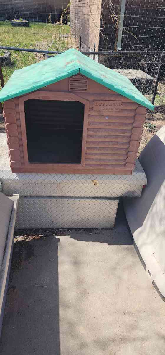 dog house - Aurora, Colorado