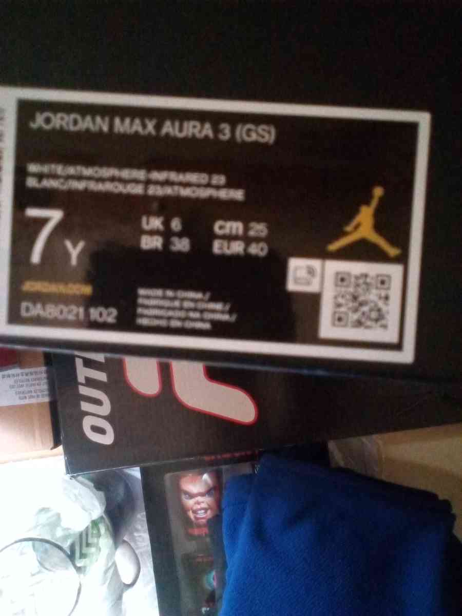 size 7 youth Jordan shoes