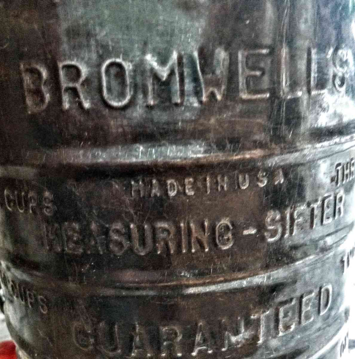 Bromwells 3 cups Metal Flour Sifter - Muldrow, Oklahoma - FleaMarketBay