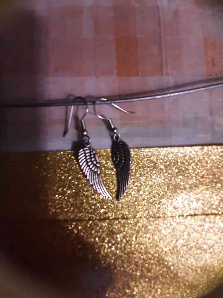 Silver Feather Earrings - Dover, Arkansas - FleaMarketBay