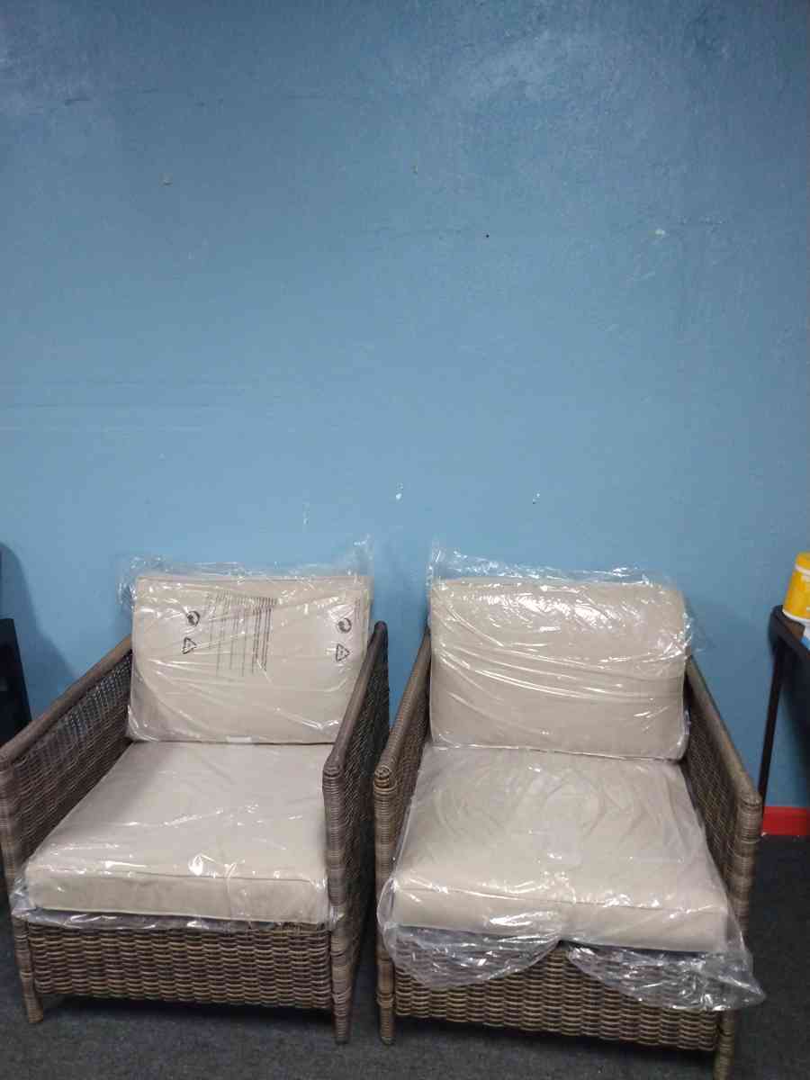 outside furniture - Sacramento, California - FleaMarketBay