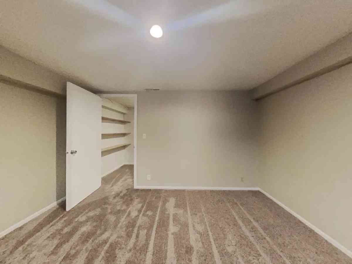 You need a house you can make your own Here it is Tailor the - Acworth, Georgia - FleaMarketBay