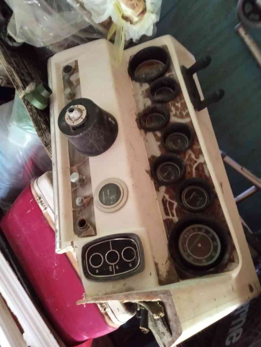 old boat parts and fishing poles and tackle - Bacliff, Texas - FleaMarketBay