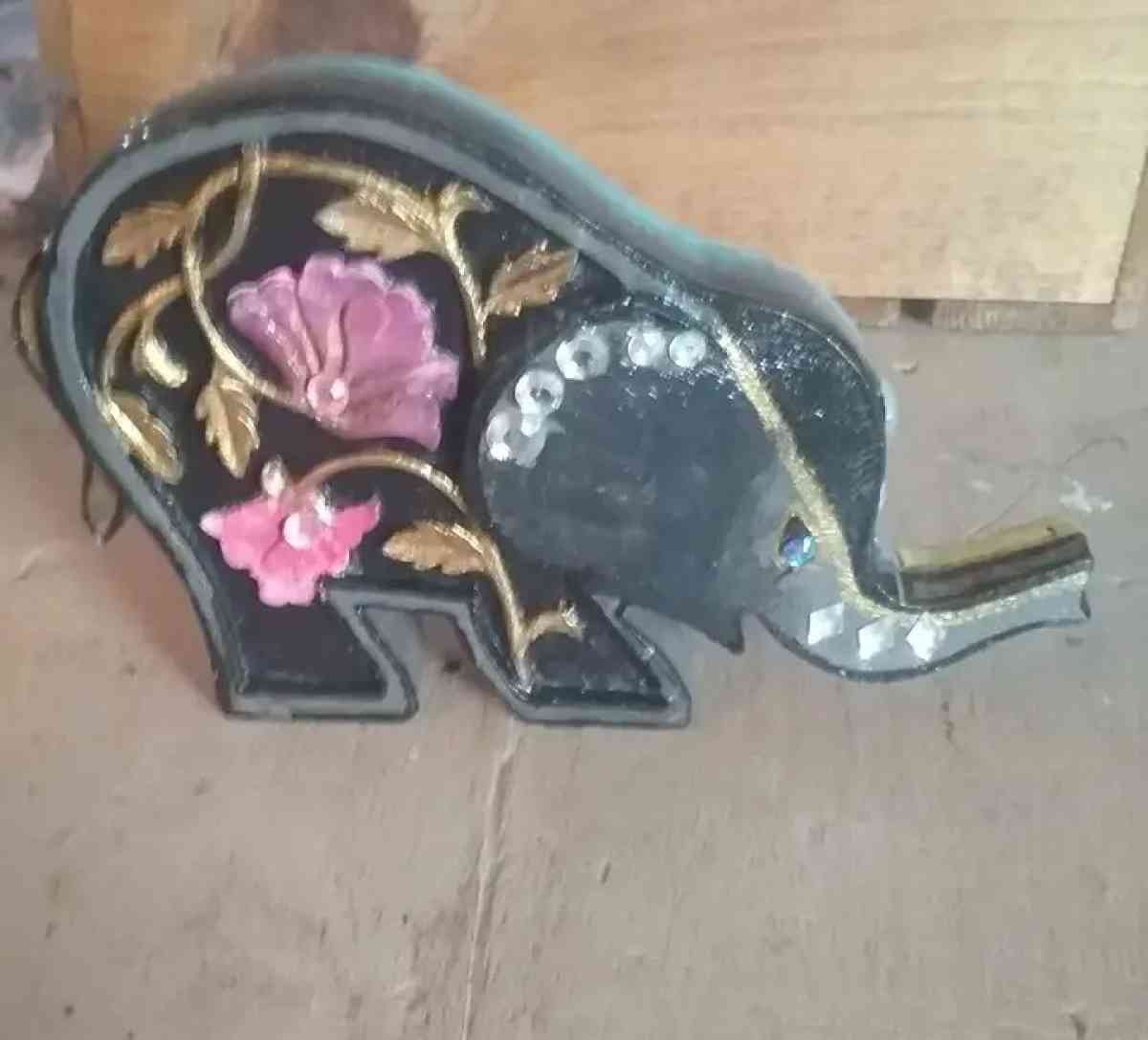 mother and daughter treasure - Deep Run, North Carolina - FleaMarketBay