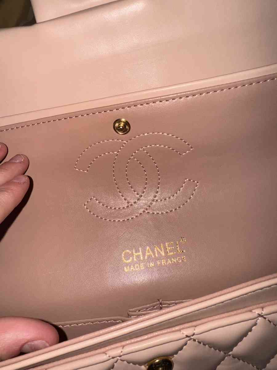 CHANEL classic double Flap  Medium pink caviar gold hw vinta - Lynnwood, Washington - FleaMarketBay