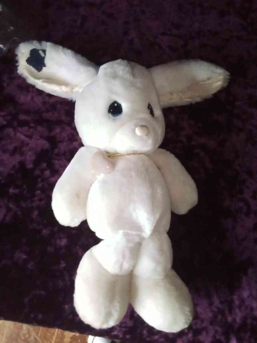1935 Prescious moments rabbit - Bristol, Indiana - FleaMarketBay