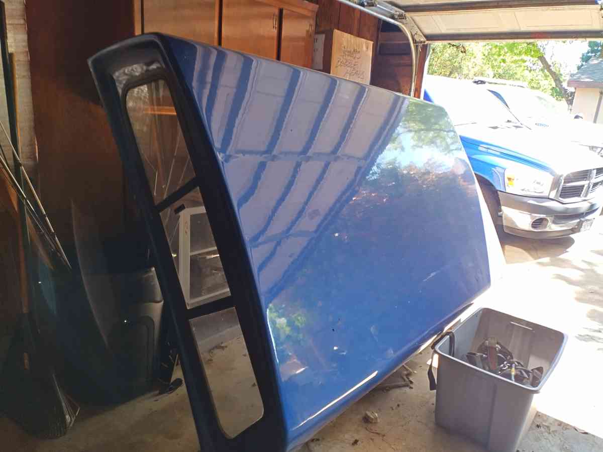 LEER Long bed camper shell - Carmichael, California