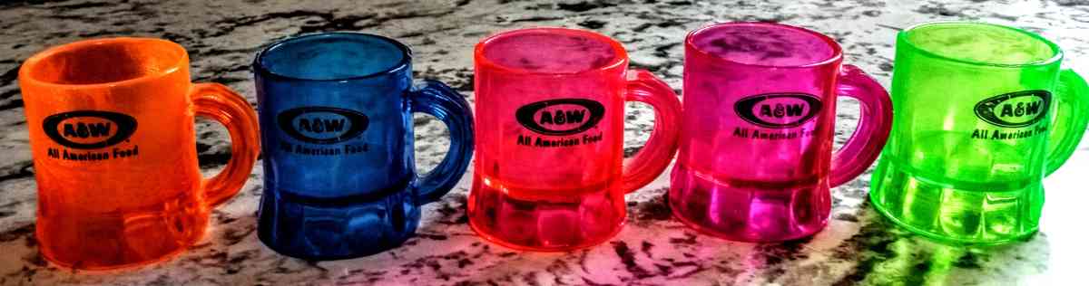5 A and W All American Food Colorful Mini Mugs - Muldrow, Oklahoma