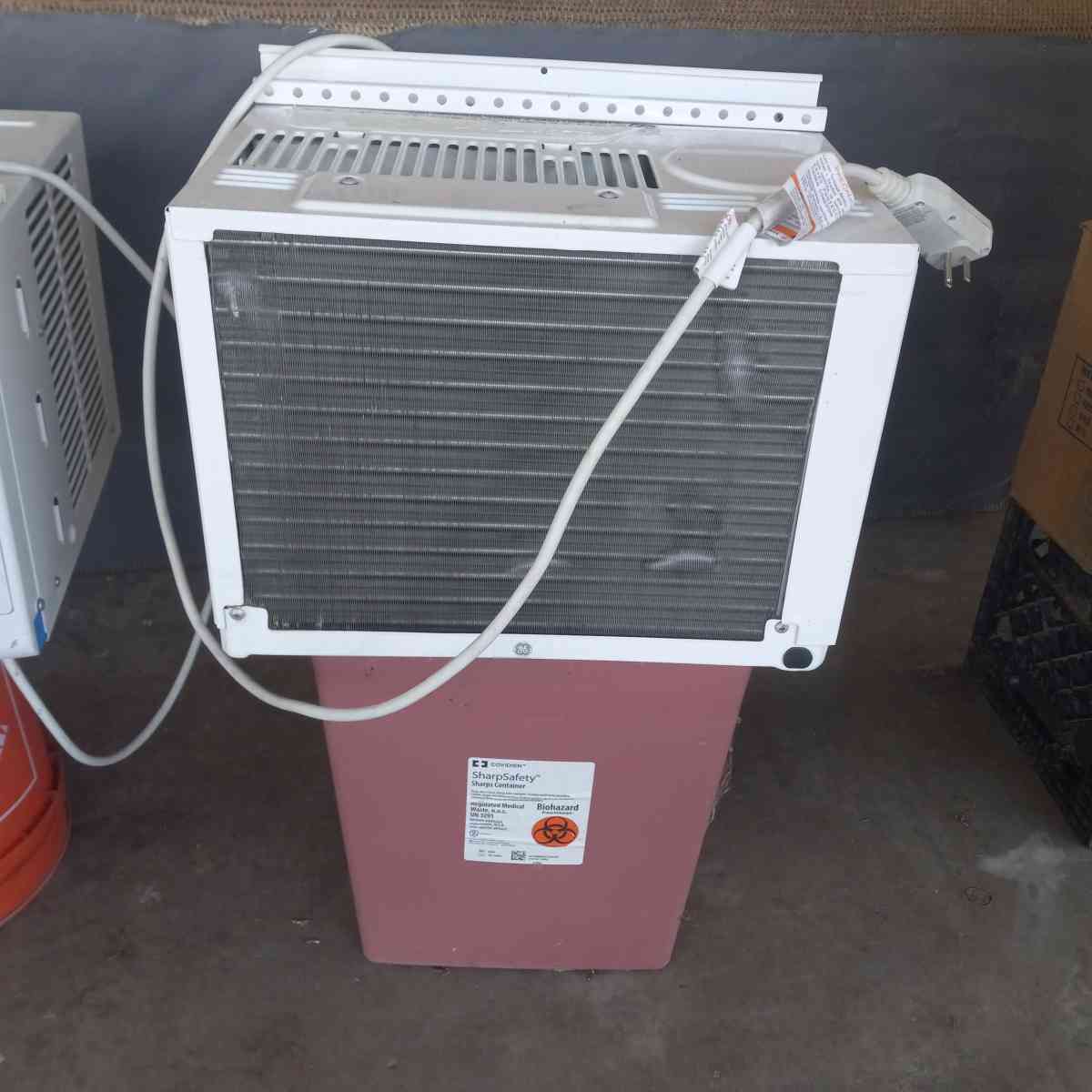 WINDOW AC S - Riverside, California - FleaMarketBay