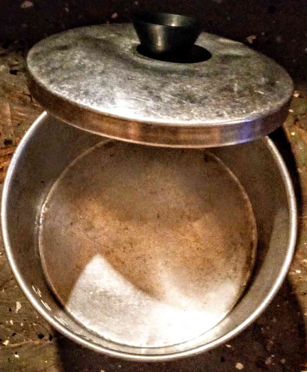 Aluminum Grease Container - Muldrow, Oklahoma - FleaMarketBay