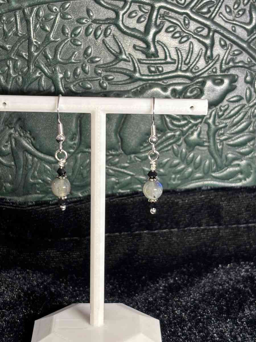 Lydia Earrings - Tehachapi, California - FleaMarketBay