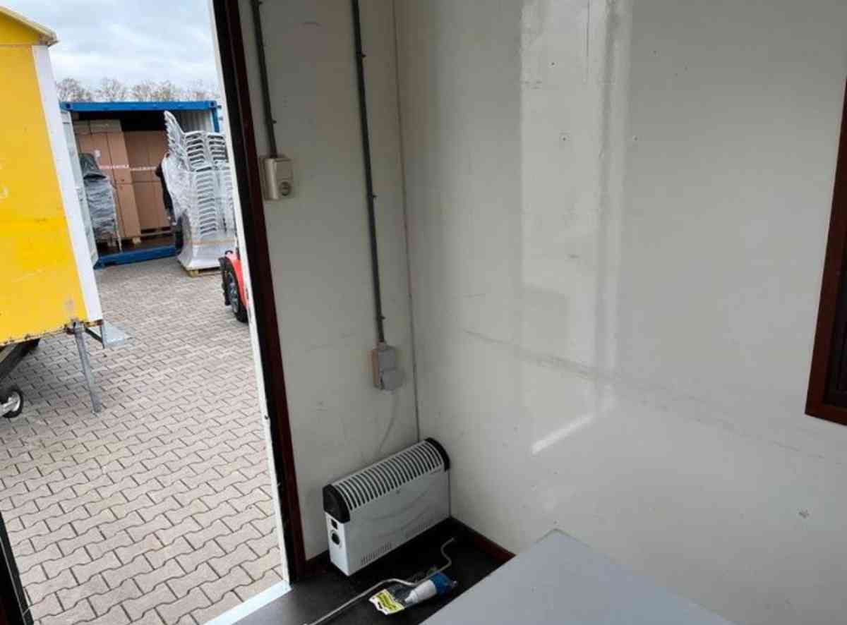 20ft container - Denver, Colorado - FleaMarketBay