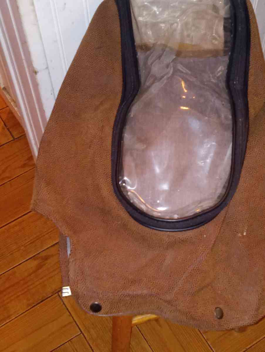 golf bags and clubs - Santa Paula, California - FleaMarketBay