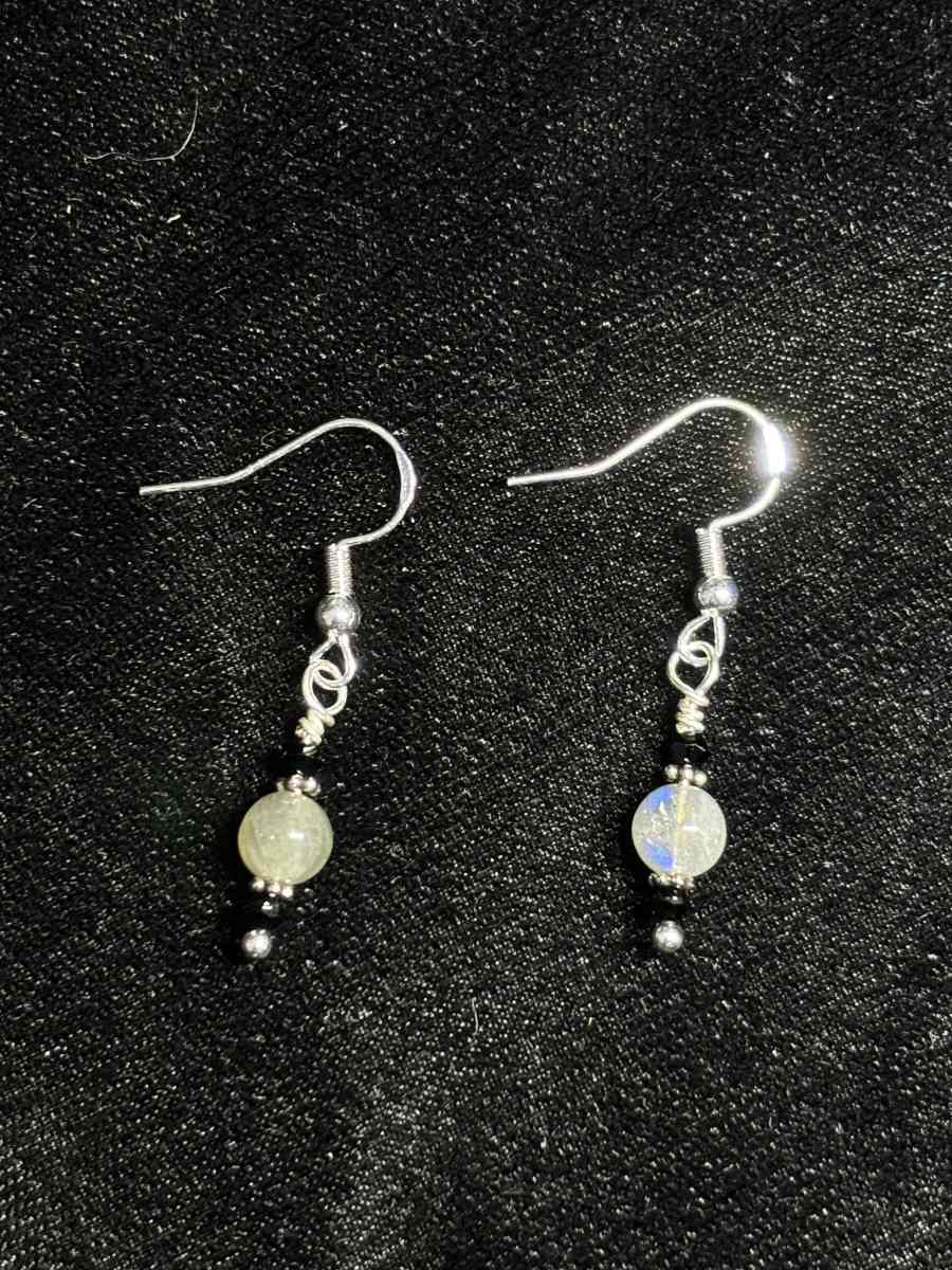 Lydia Earrings - Tehachapi, California - FleaMarketBay