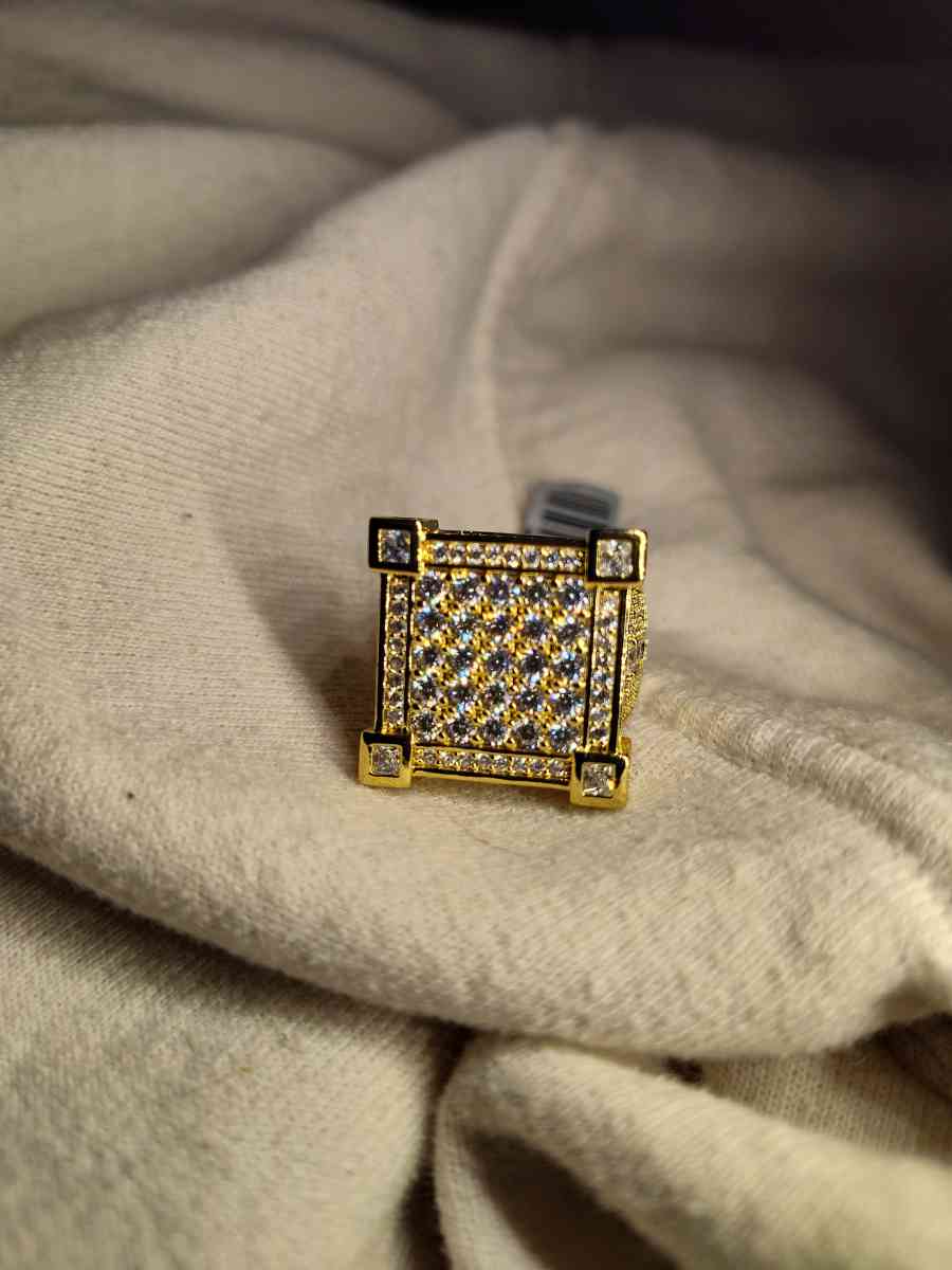 mens sz 9 14kg over 925 Sterling Silver and icy Cz - Amarillo, Texas - FleaMarketBay