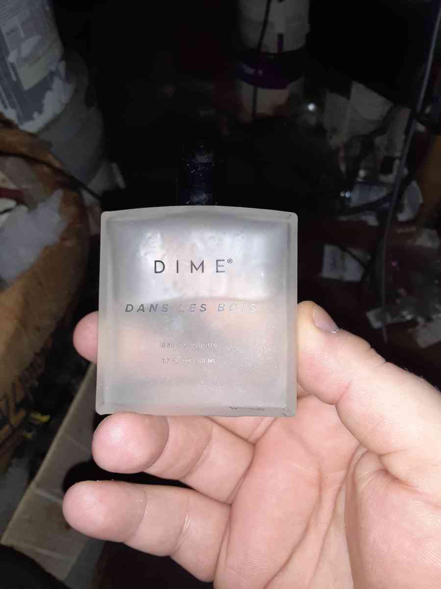 ladys perfumes 5 for 250 for all - Cincinnati, Ohio - FleaMarketBay