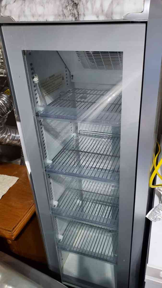 Redbull cooler - Youngstown, Ohio - FleaMarketBay