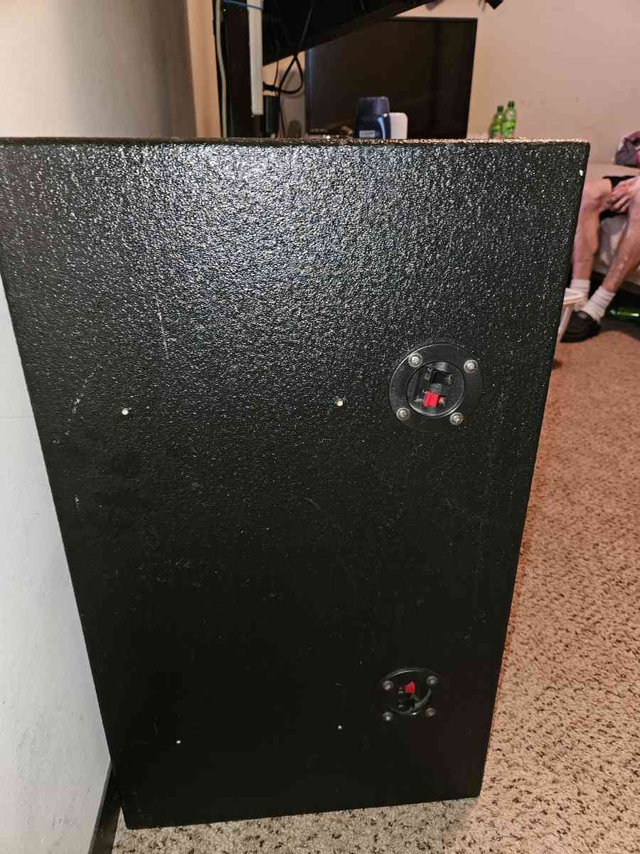 Amp Subs and Box - Mabank, Texas - FleaMarketBay